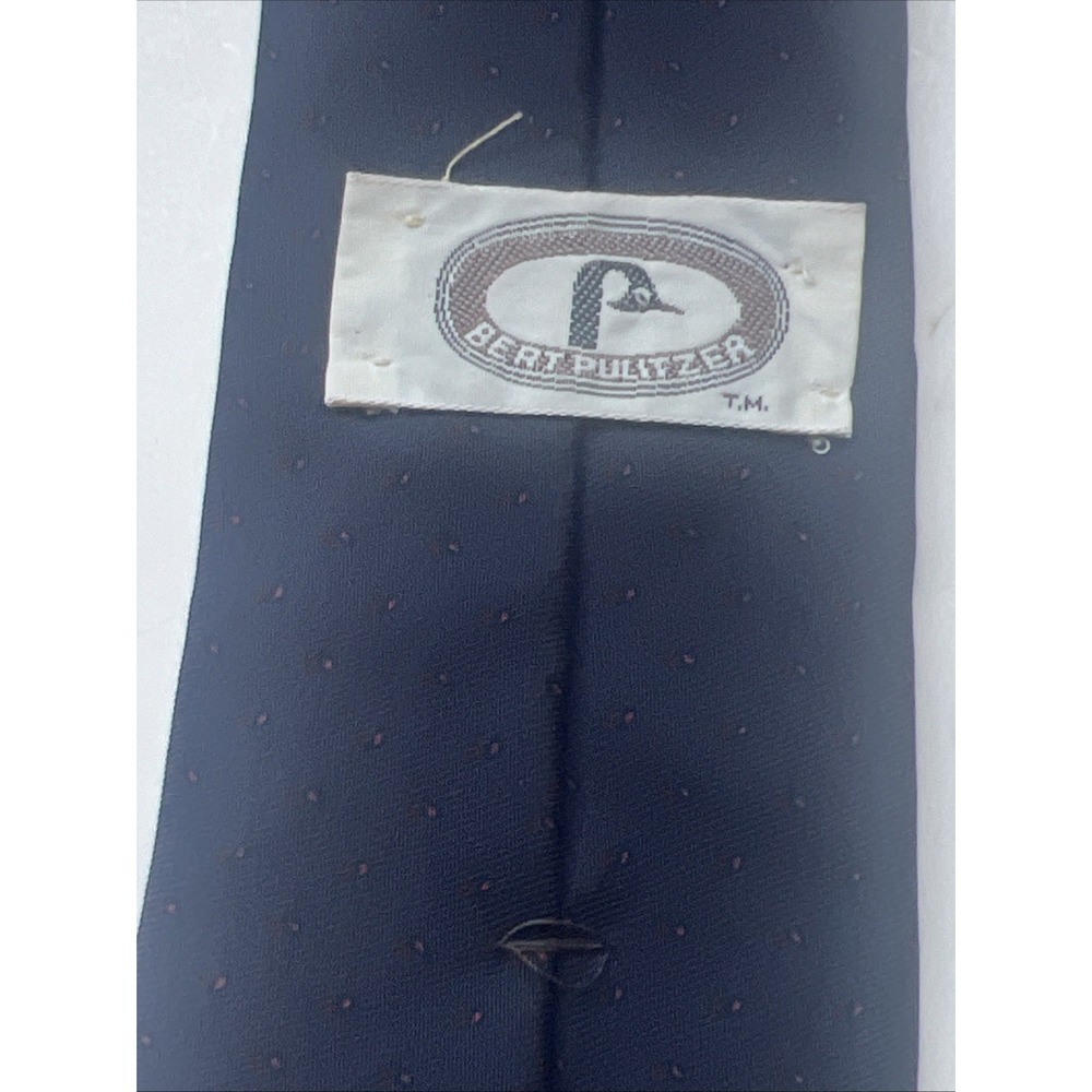 John Wanamaker Navy Mini Red Dot Bert Pulitzer Hand Printed 100% Silk Tie - Picture 5 of 5